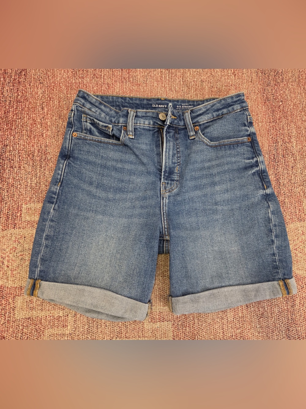 Old navy OG straight cuffed Jorts 5 inch inseam medium wash high rise 8